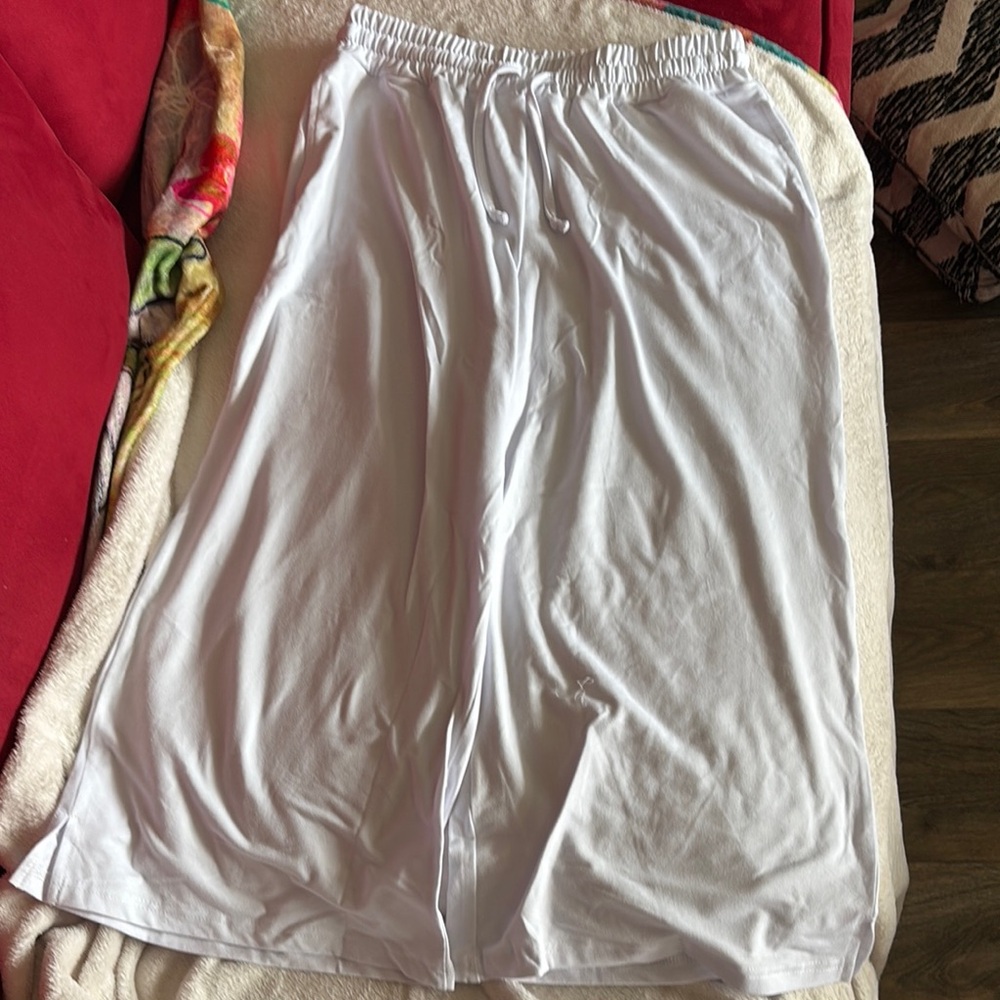 White Wide-Leg Yoga Pants
